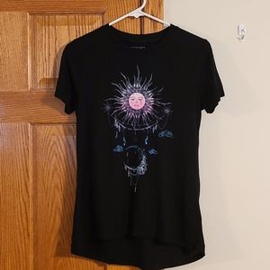 Modern Lux Sun Dreamcatcher Graphic Tee